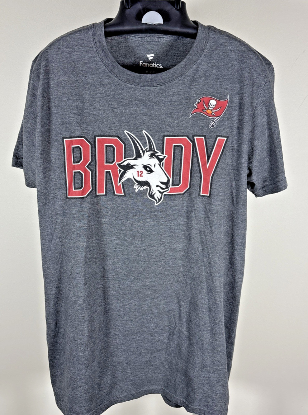 Fanatics NFL Tom Brady THE GOAT LOGO Tampa Bay Buccaneers Shirt Men’s M